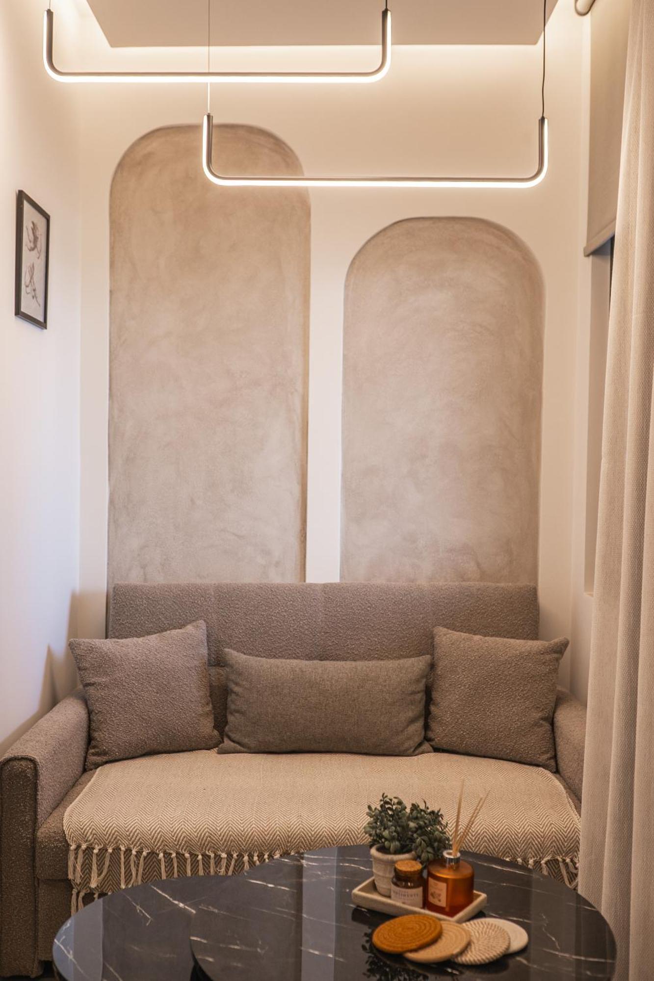 Eros Luxury Suites 罗希姆诺 外观 照片