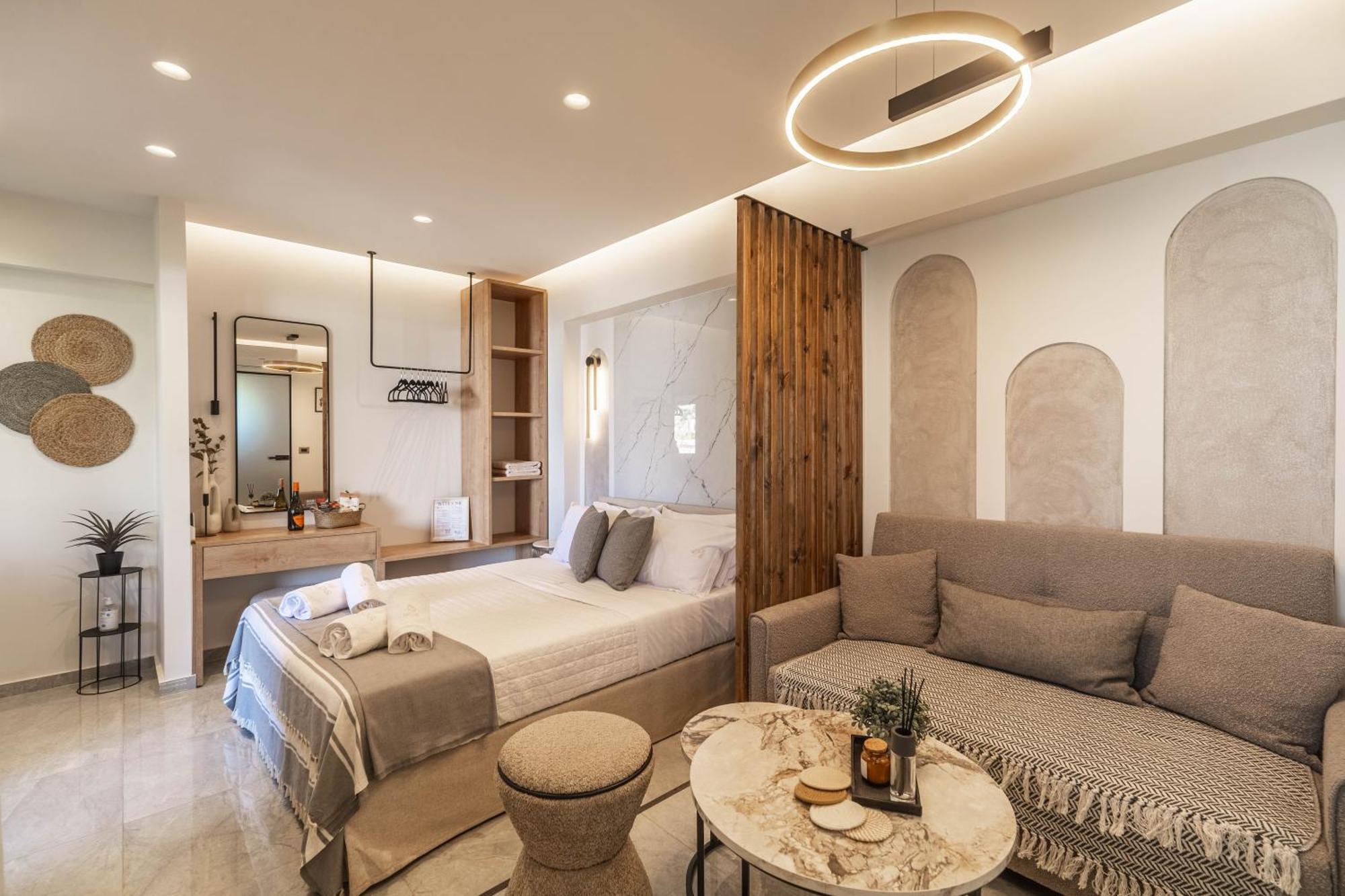 Eros Luxury Suites 罗希姆诺 外观 照片