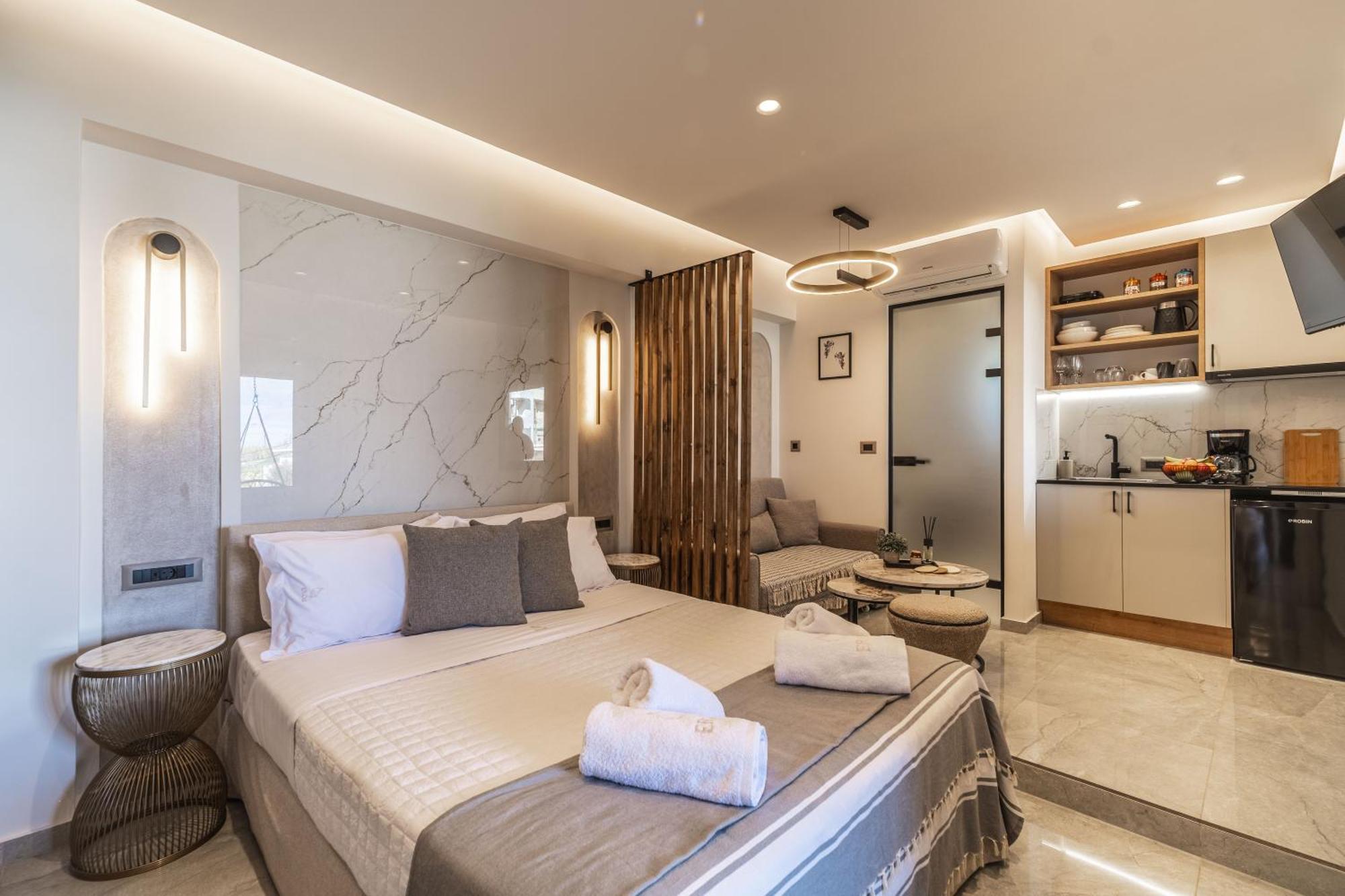 Eros Luxury Suites 罗希姆诺 外观 照片